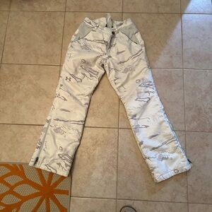 Under Armour Gray and white  Insulated snow Pants